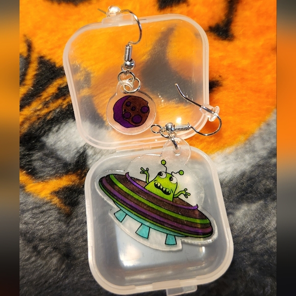 Extraterrestrial earrings ⭐️ - Picture 1 of 4